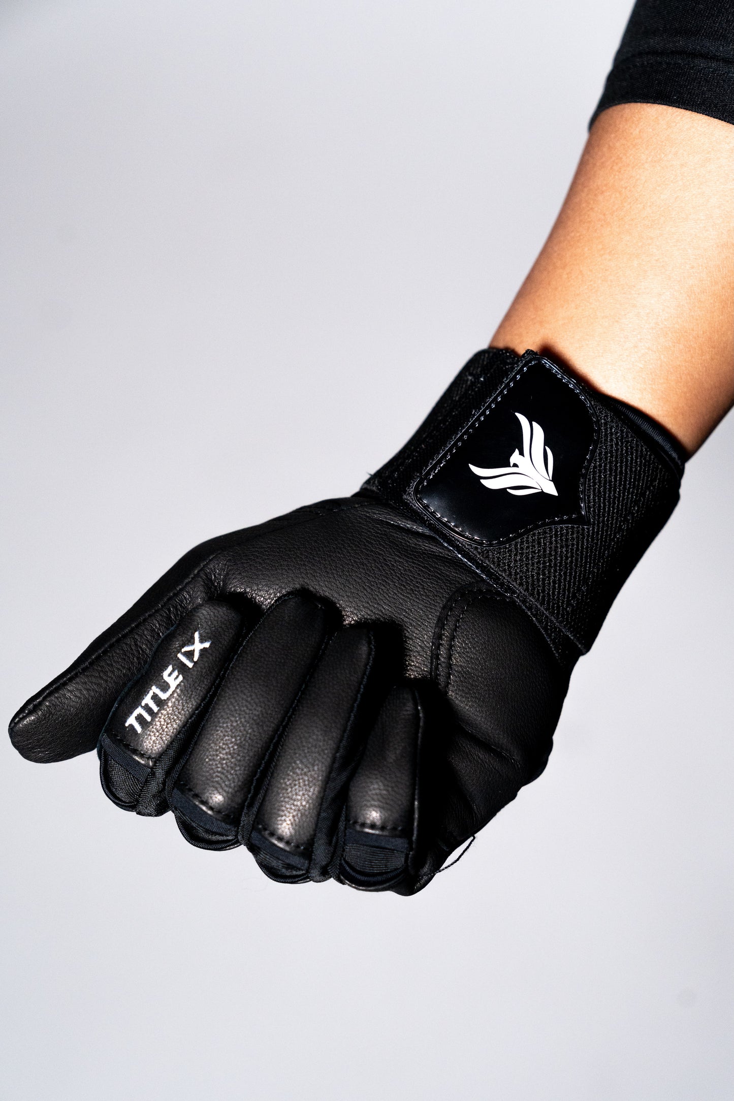 Legacy Series – Long Cuff (Black/White)