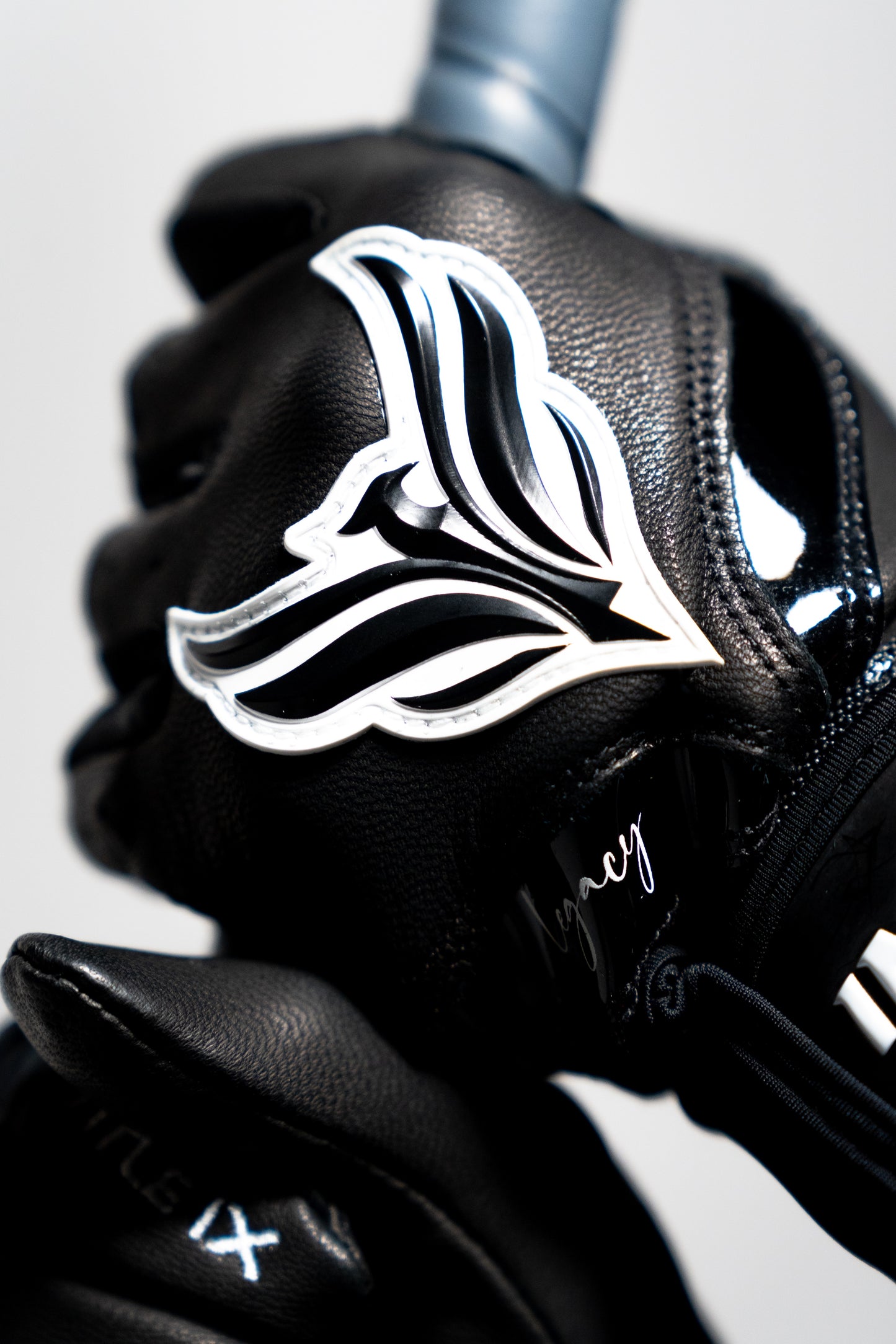 Legacy Series – Short Cuff (Black/White)